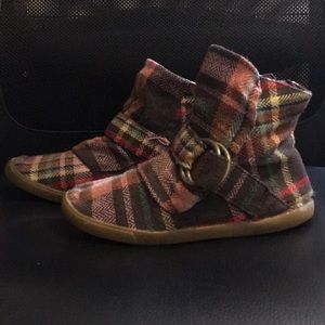 Trendy plaid ankle boots